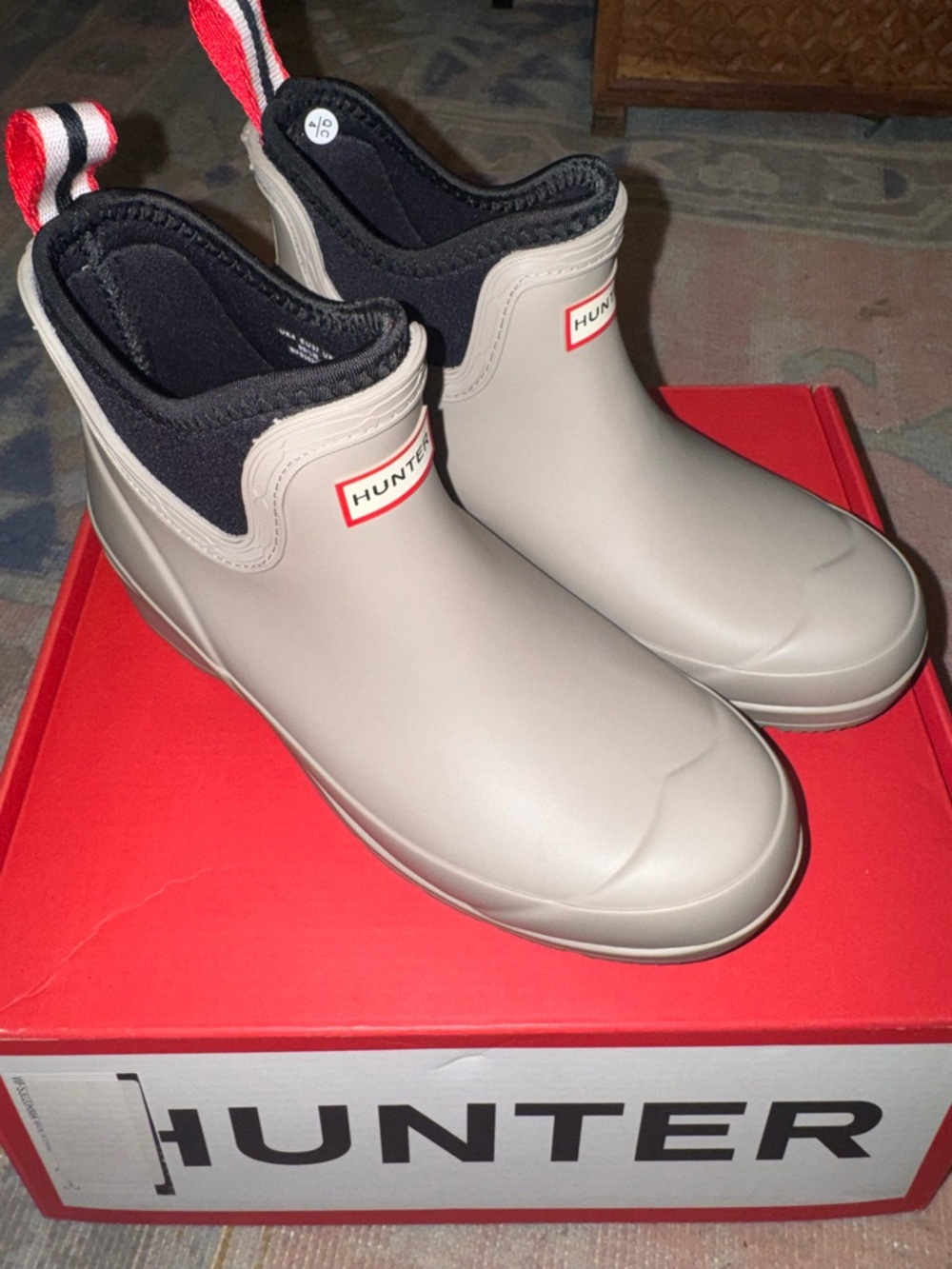 Hunter Men’s Short Waterproof Rain Boots in Light Beige with Black Collar